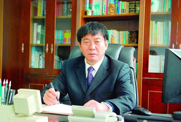 全国人大代表、晨光生物董事长卢庆国：建议大幅提升现有药典标准，引导中药材种植向优势产区发展